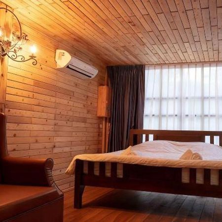 Oyo 75374 Baan Rak Mai Otel Kanchanaburi Dış mekan fotoğraf
