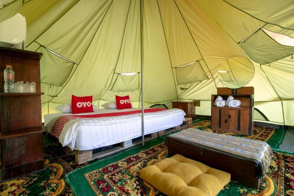 Oyo 75374 Baan Rak Mai Otel Kanchanaburi Dış mekan fotoğraf