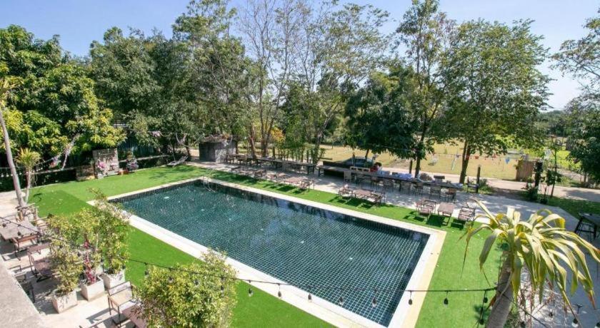 Oyo 75374 Baan Rak Mai Otel Kanchanaburi Dış mekan fotoğraf