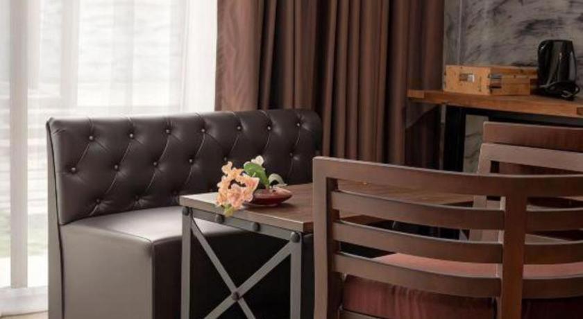 Oyo 75374 Baan Rak Mai Otel Kanchanaburi Dış mekan fotoğraf